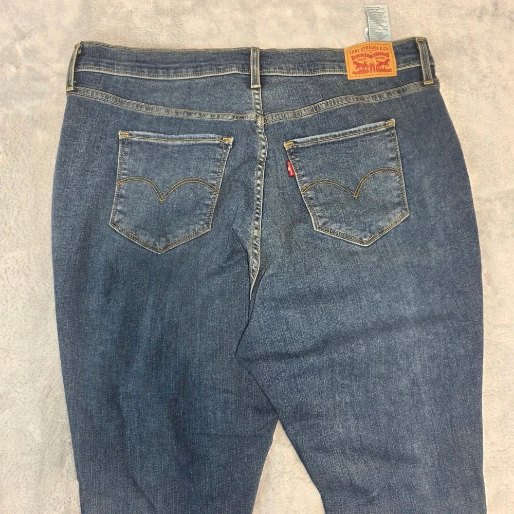 Levi's Women 18W M Blue 720 High‎ Rise Pants Super Skinny Distressed Jeans